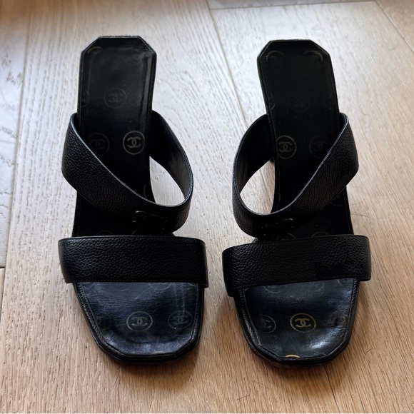 CHANEL Black Women's Sandals - Picture 1 of 5